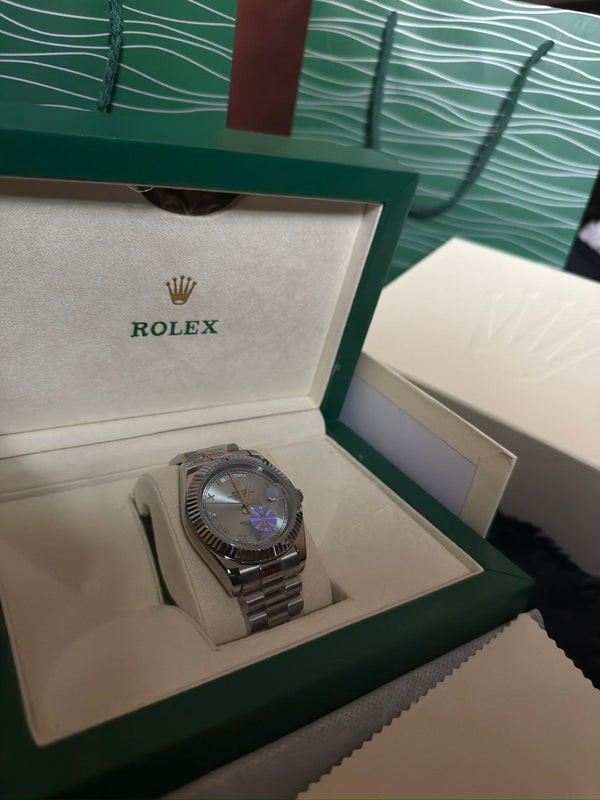 Rolex Datejust 41 Silver Sunburst Dial Fluted Bezel